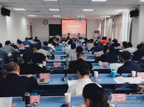 10e9324bfc79461fb3f39b262feb6106